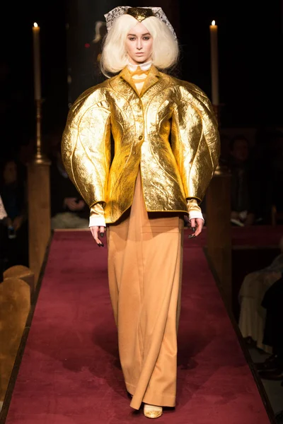 Look 36